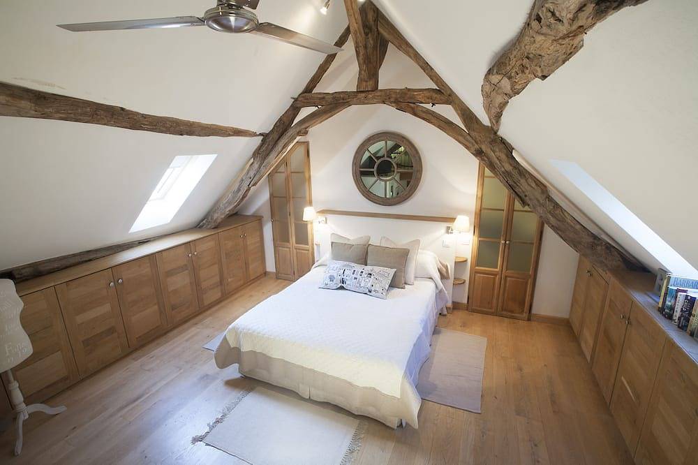 Superbe grange en pierre rénovée de 90 m² sur le terrain d'un ancien moulin in Cazillac, Lot