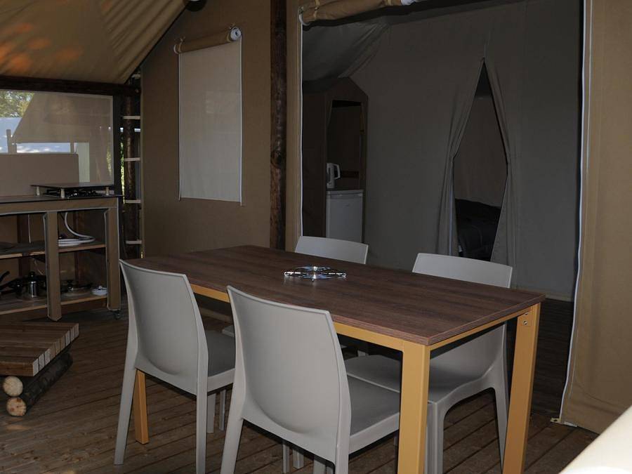 Flower Camping La Blanche Hermine - Zelt 5 personen - Lodge Belle-Ile Confort ohne Sanitäranlagen in Noyal-Muzillac, Côte des Mégalithes