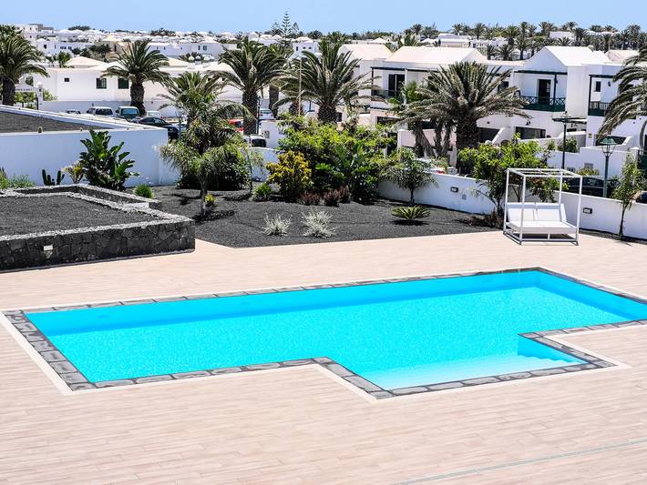 Villa pour 4 personnes, avec terrasse et piscine