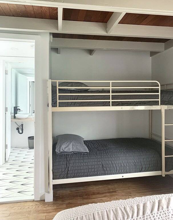 Contemporary Cottage less than an hour from Nyc! in Sussex County (NJ)