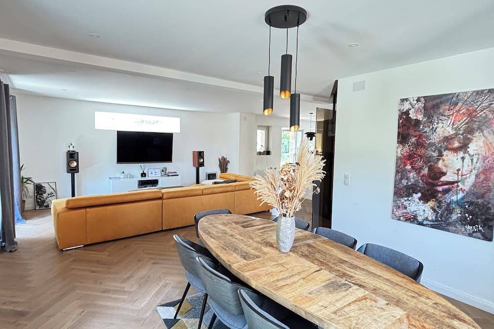 Soh Rent Cozy - Villa Piscine Proche Strasbourg - Tv - Wifi - Parking in Lampertheim (Bajo Rin), Región de Estrasburgo