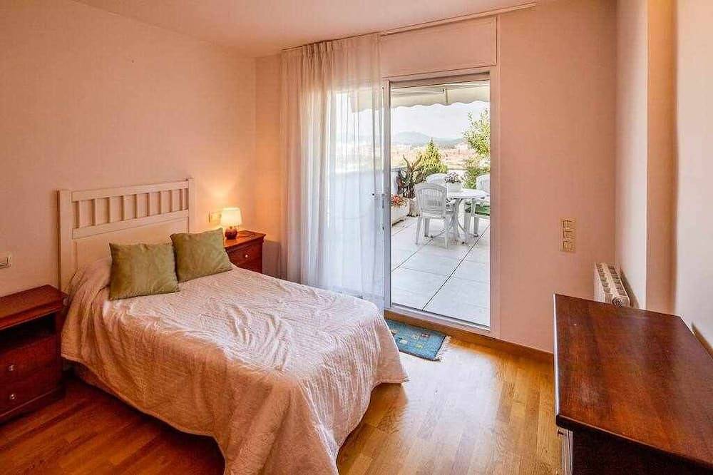 Apartamento entero, Ático con gran terraza en el corazón de Girona in Gerona, Gironés