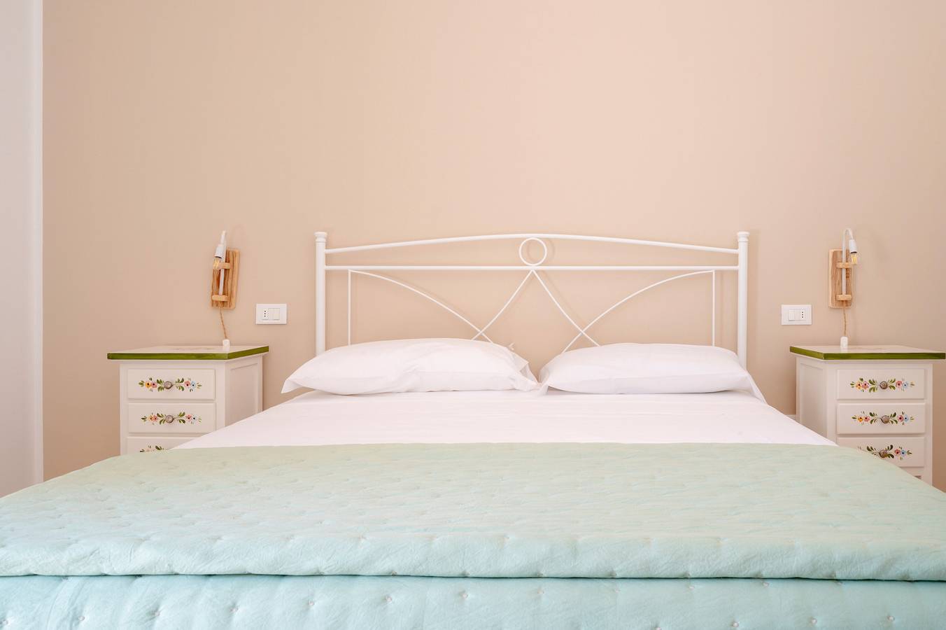 Chambre 'San Biagio - Deluxe 3' avec piscine partagée, Wi-Fi et climatisation in Calimera, Province de Lecce