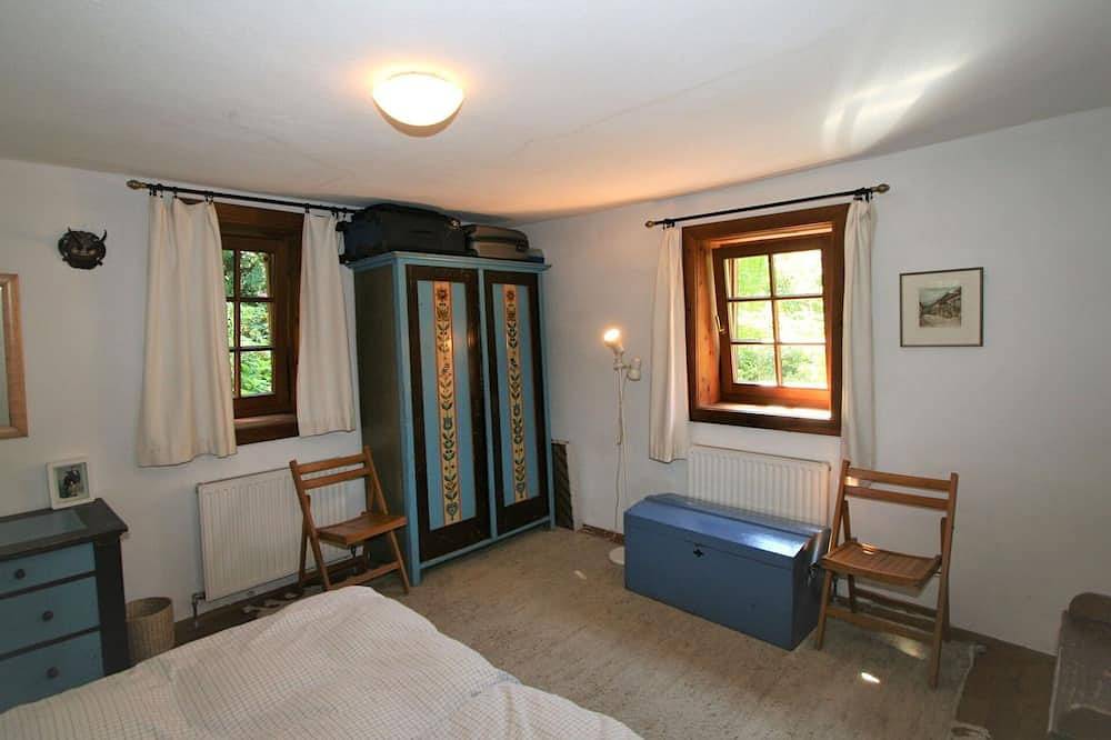 Atemberaubendes alleinstehendes Ferienhaus mit  W-Lan, Tv, Terrasse, Panoramablick und Parkplatz in Innsbruck, Innsbruck und Umgebung