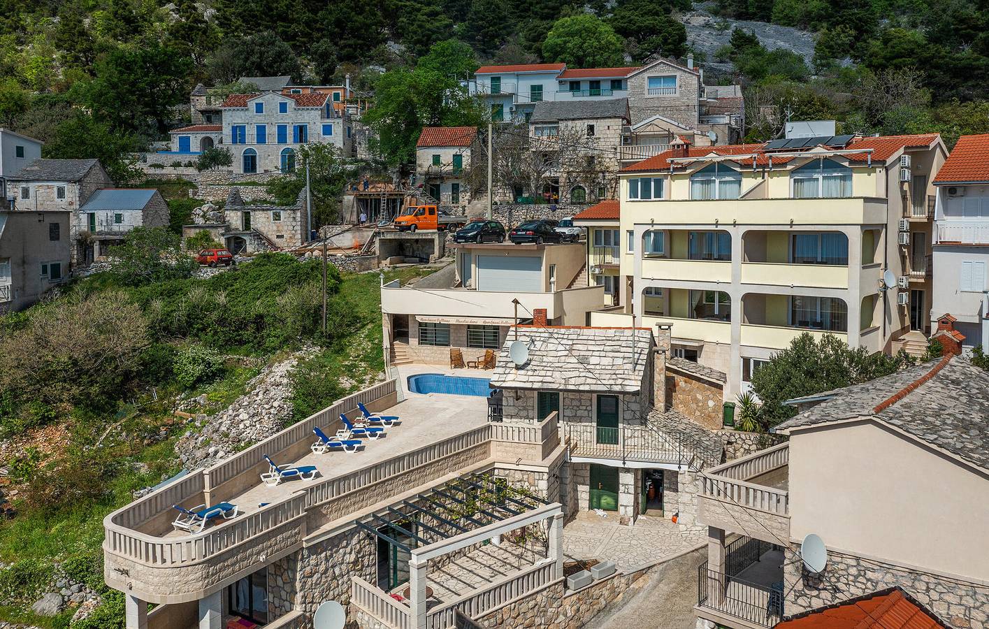 Ganze Ferienwohnung, Gemütliches Apartment mit Pool und Terrasse in Baska Voda, Makarska Riviera