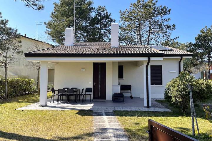 Villa für 7 Personen, mit Garten und Pool - 1