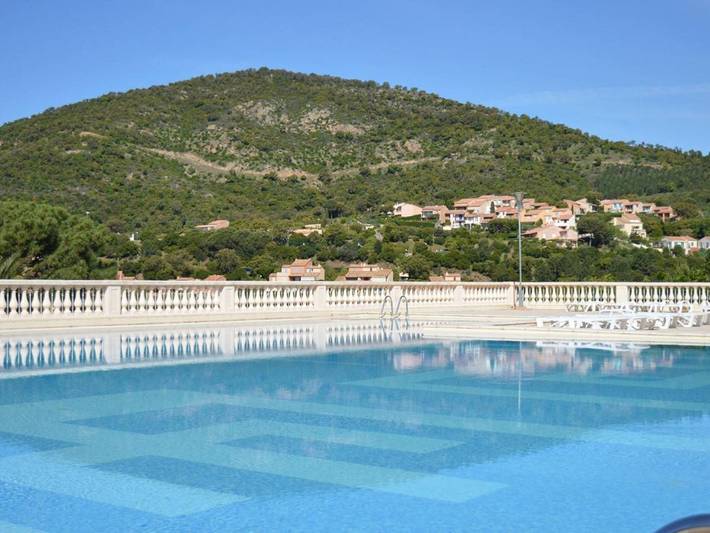 Gîte pour 6 personnes, avec piscine et terrasse à Roquebrune-sur-Argens - 4