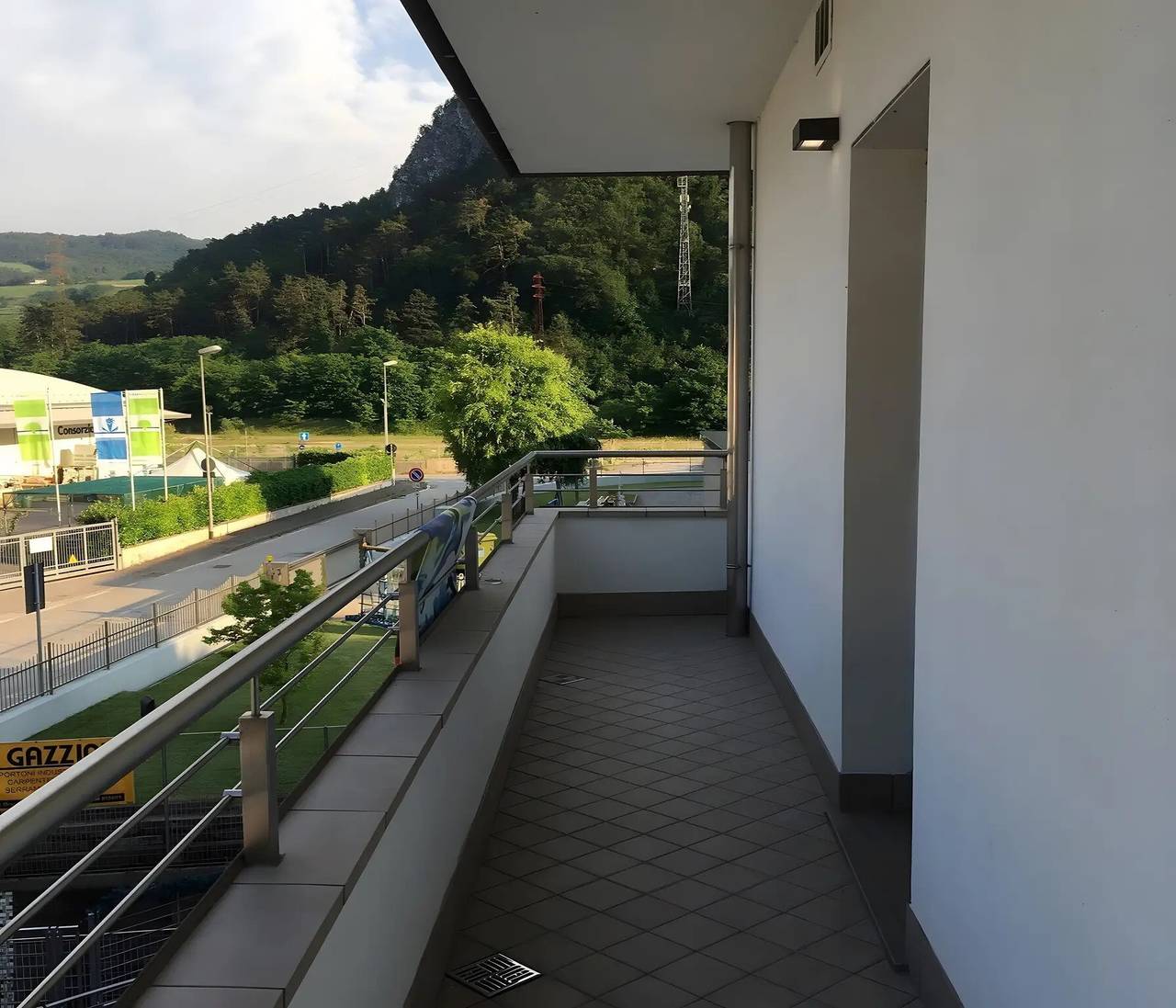 Tweepersoonskamer 102 met Uitzicht op de Bergen, Wi-Fi en Airconditioning in Mori, Garda Bergen