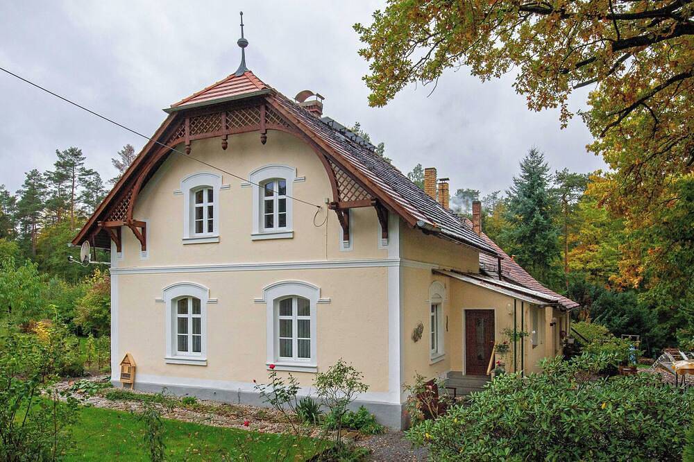 Ganze Wohnung, Ruhig gelegene familienfreundliche Ferienwohnung im denkmalgeschützten Haus in Quitzdorf am See, Oberlausitz-Niederschlesien