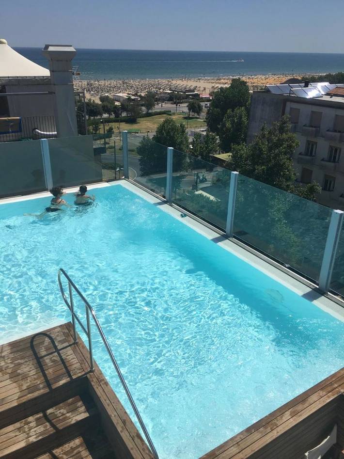Hotel für 2 Personen, mit Balkon und Terrasse sowie Garten und Pool