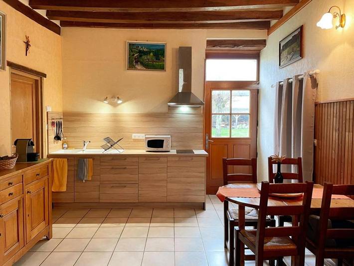 Location de vacances pour 2 personnes, avec terrasse ainsi que jardin et sauna à Pouillé - 3