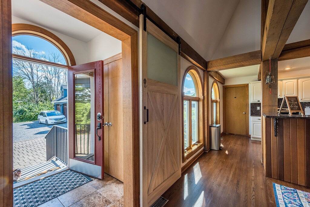 Luxurious farmhouse with breathtaking views on sprawling 14-acre farm in Hunterdon County