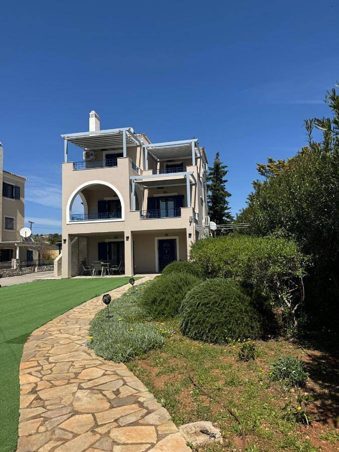 Appartement de vacances pour 5 personnes, avec vue et jardin