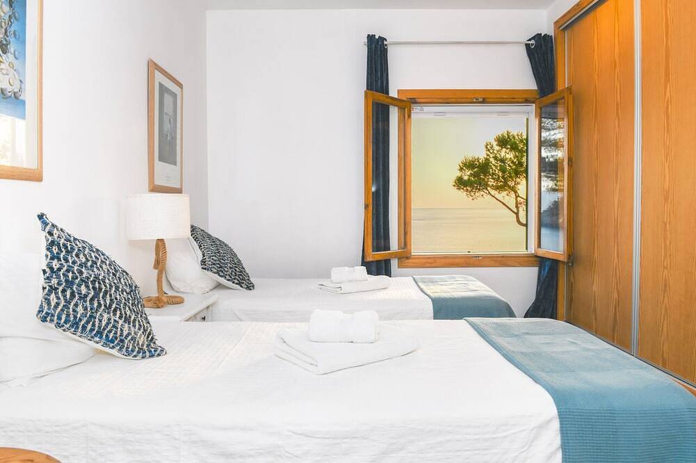 Chalet con vistas panorámicas en primera línea de mar in Bañalbufar, Mallorca Oeste