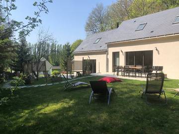 Gîte pour 15 personnes, avec jardin et terrasse, animaux acceptés à Rochecorbon