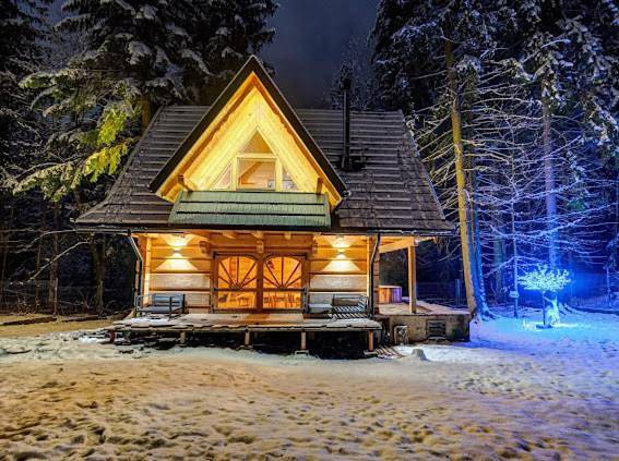 Domek z prywatnym jacuzzi i ogrodem w lesie - Chata pod Nosalem Zakopane in Zakopane, Karpaty (Polska)