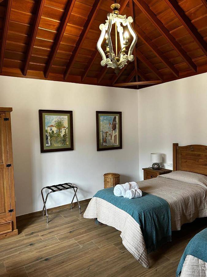 Chalet para 5 personas, con vistas además de jardín y piscina en La Palma - 2