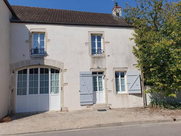 Location de vacances pour 4 personnes, avec jacuzzi et jardin à Gilly-lès-Cîteaux - 2