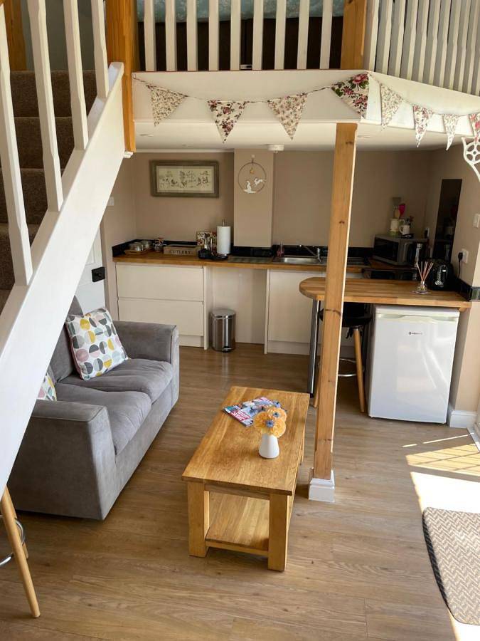 Holiday rental for 2 people, with Terrace and Garden as well as View in Bradford on Avon
