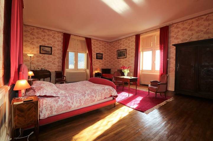 Gîte pour 16 personnes, avec piscine et jardin à Vézac - 4