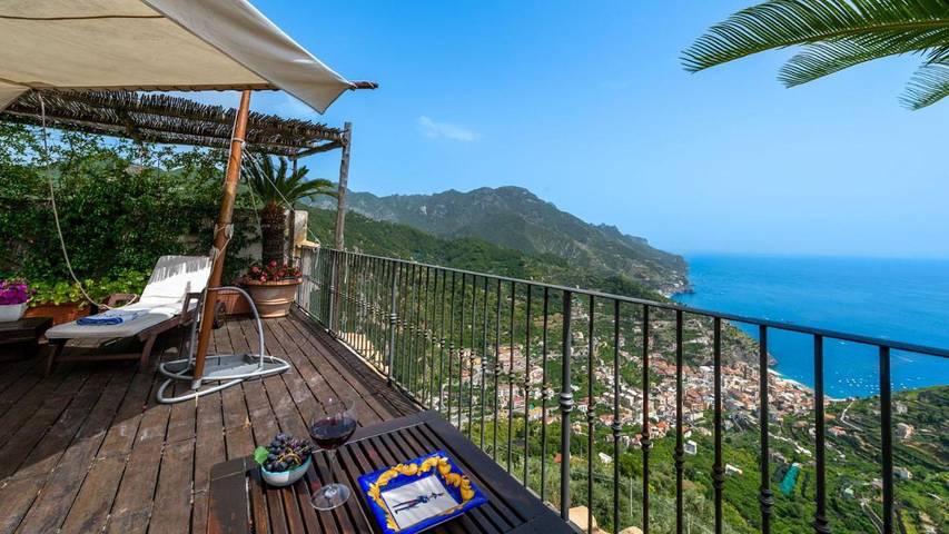 Casa vacanza per 6 persone, con sauna e piscina nonché idromassaggio e giardino a Ravello