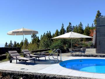 Villa for 8 Guests in Tijarafe, La Palma North, Picture 1
