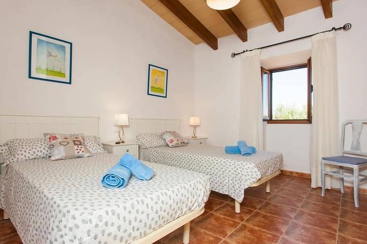 Hütte für 6 Personen, mit Balkon und Garten in Santanyí - 2