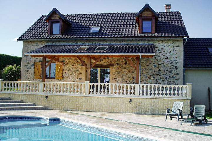 Location de vacances pour 10 personnes, avec jardin à Saint-Mesmin (Dordogne)