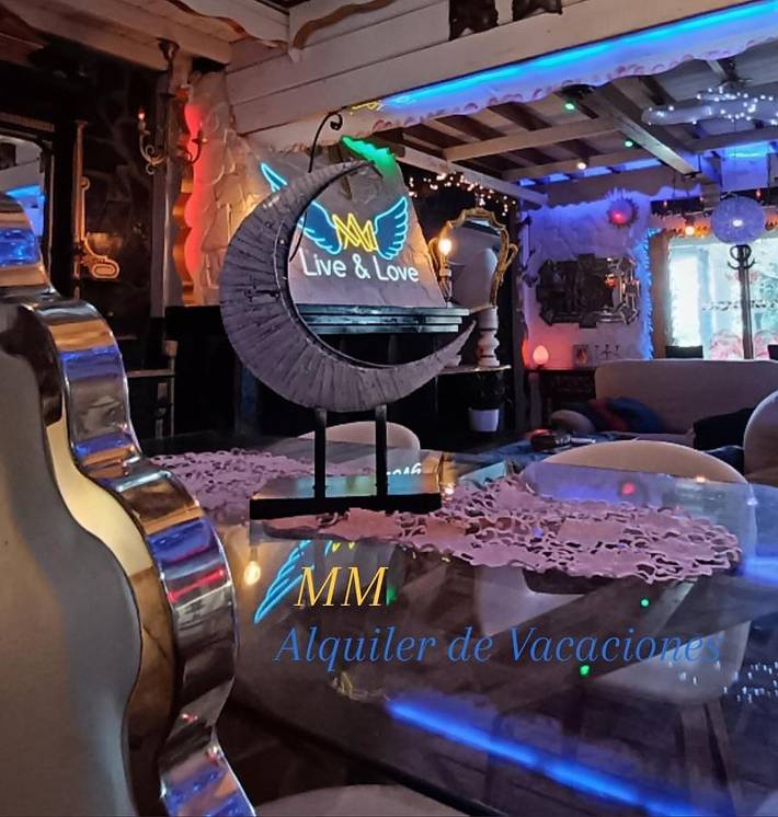 Casa rural para 10 personas, con piscina además de vistas y jardín en Tordera