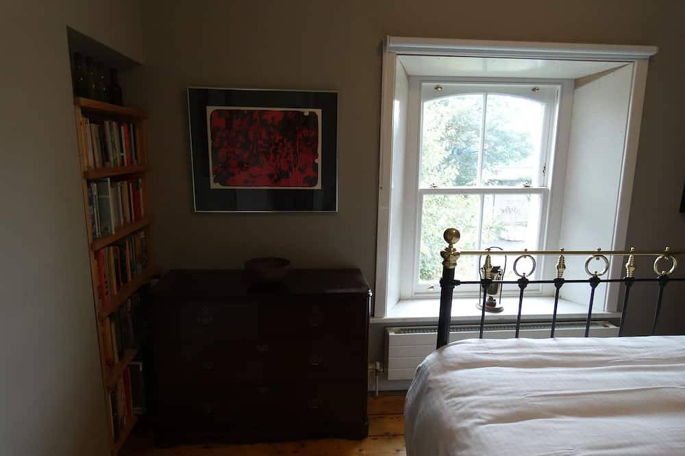 Unique period cottage in Dublin 4 docklands in Dublin, County Dublin