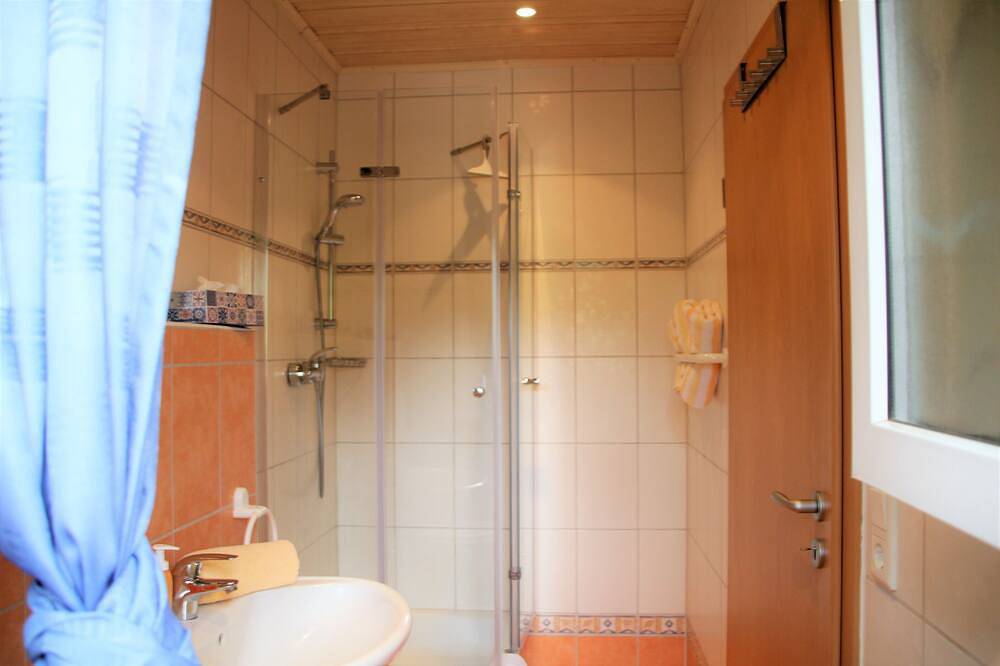 Ganze Wohnung, Ferienwohnung Weingut Strub in Engelstadt, Landkreis Mainz-Bingen