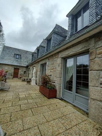 Gîte pour 4 personnes, avec terrasse à Huelgoat