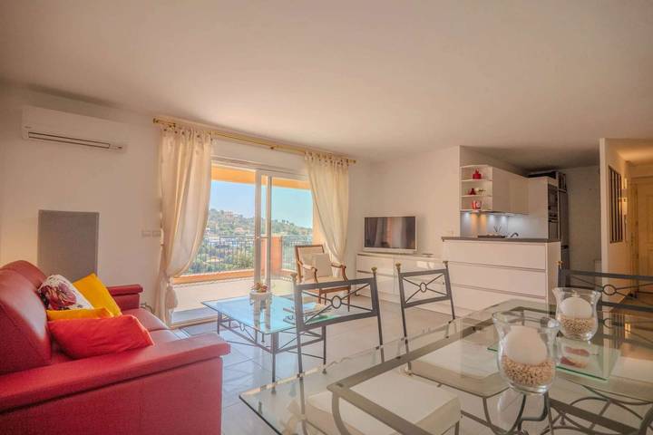 Gîte pour 4 personnes, avec balcon et piscine dans Golf Bluegreen Sainte-Maxime - 3