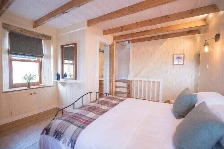 Stunning 1 Bedroom Fishermans Cottage Located In The Beautiful Village Of Pennan in Pennan, Aberdeenshire