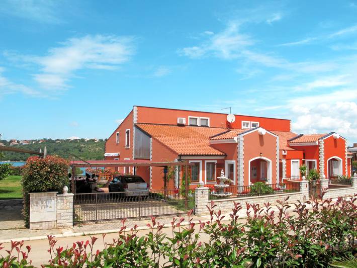 Ferienwohnung für 4 Personen, mit Balkon und Garten in Banjole - 2