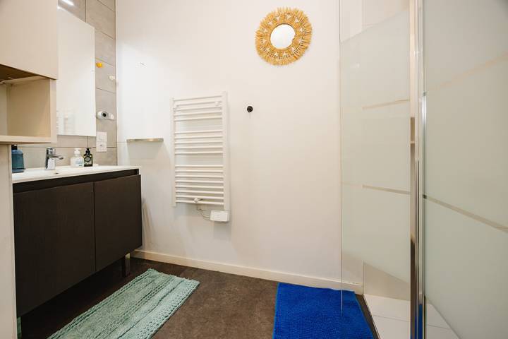 Entire apartment, Le Reflet Rennais - Avec parking privé et terrasse in Rennes, Rennes region