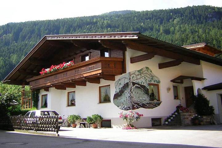 Ferienwohnung für 8 Personen, mit Balkon und Pool - 1
