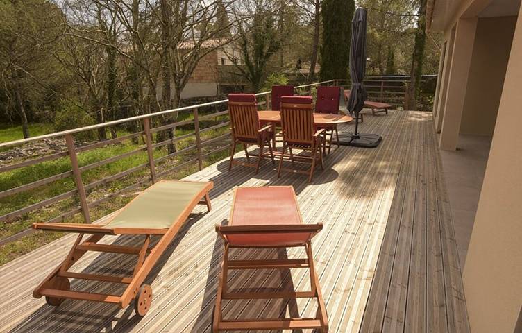 Gîte pour 6 personnes, avec jardin à Chauzon - 3