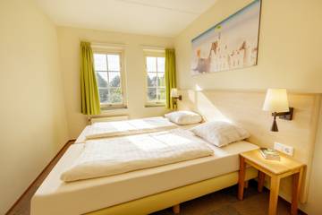 Villa for 6 Guests in Goeree-Overflakkee, North Sea Netherlands, Picture 3