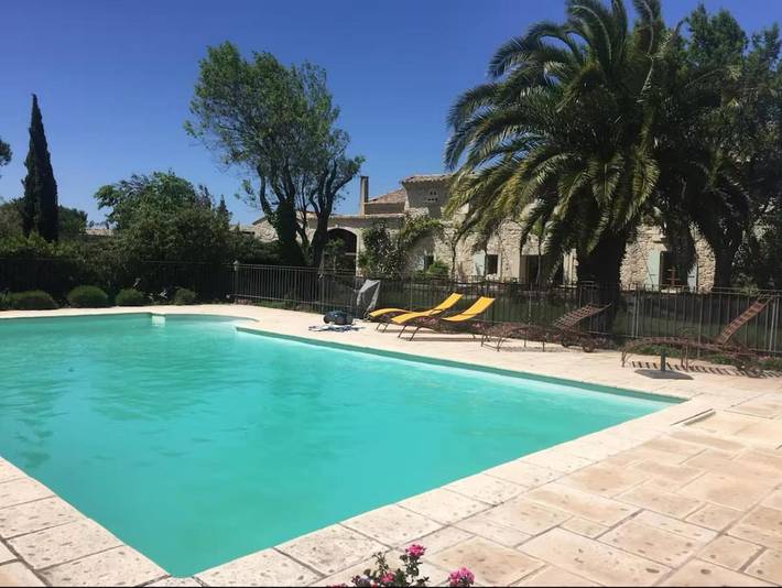 Location de vacances pour 22 personnes, avec terrasse ainsi que vue et piscine à Saze - 3