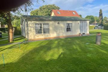 Ferienhaus für 4 Personen, mit Garten und Terrasse in Berlin