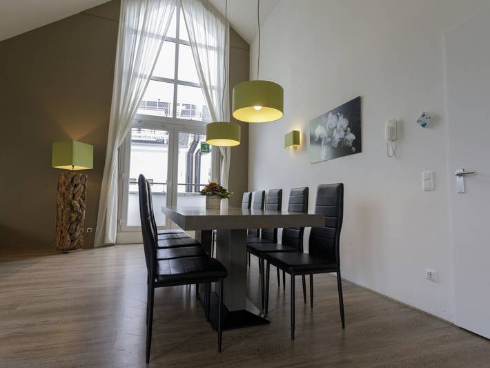 Ferienwohnung für 10 Personen, mit Balkon und Whirlpool sowie Pool und Sauna in Heimbach - 4