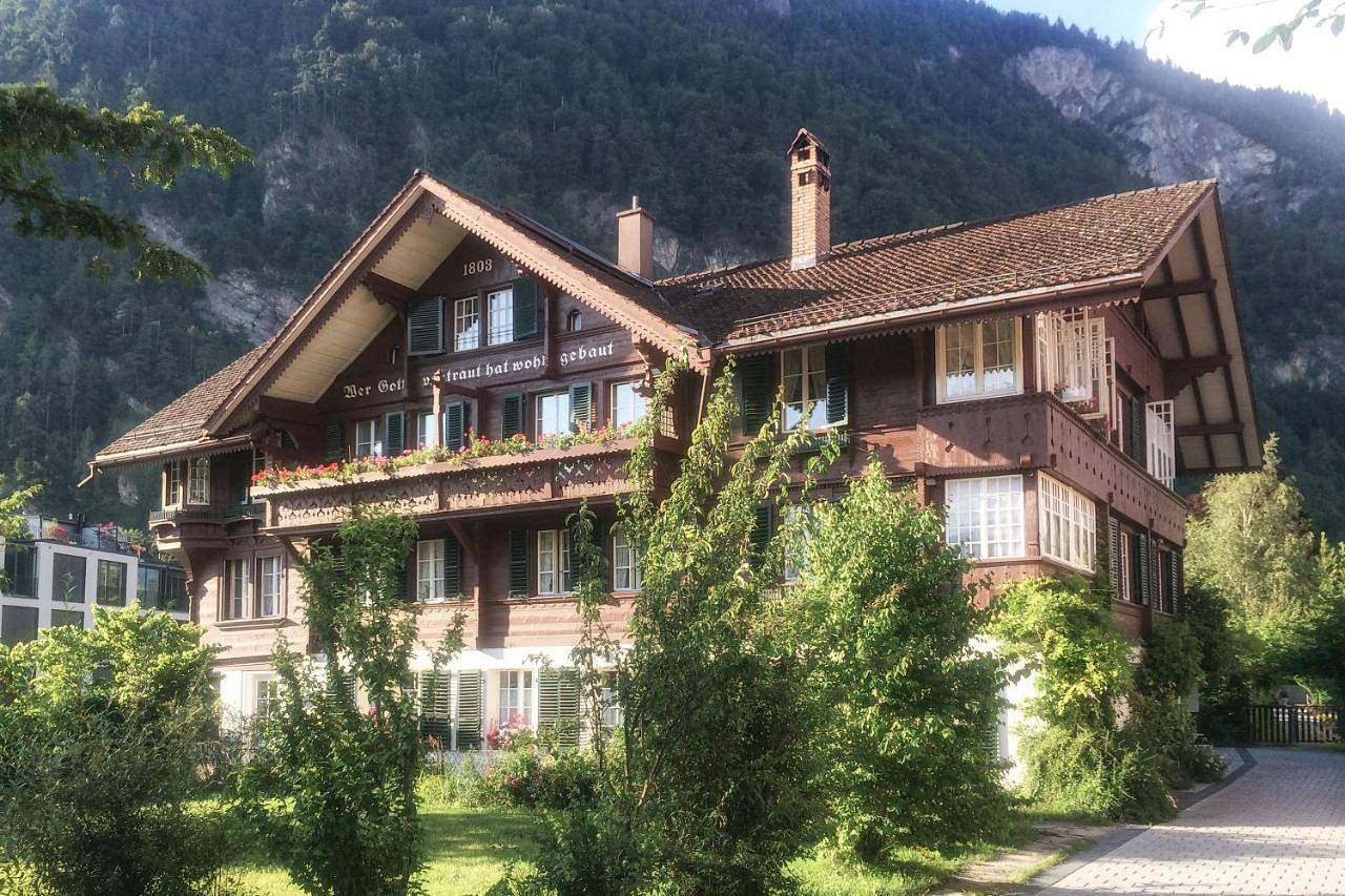 Cały apartament, Citychalet historic in Interlaken, Thunersee