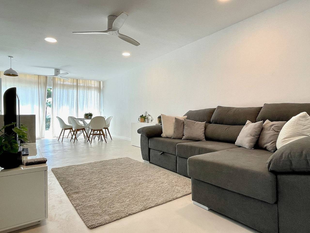 White Dream Near the Sea 3bed by Solrentspain in Mijas Costa, Mijas