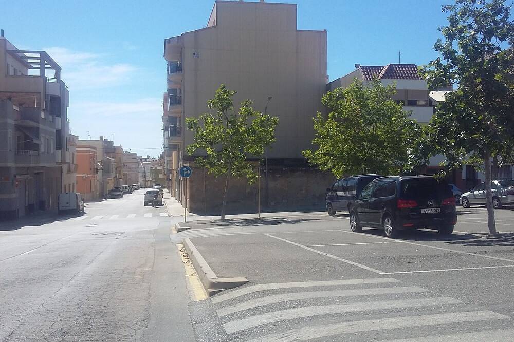 Planta baja comoda y centrica a 400 m de la playa (ideal para familia con niños) in Tierras del Ebro, Costa Dorada