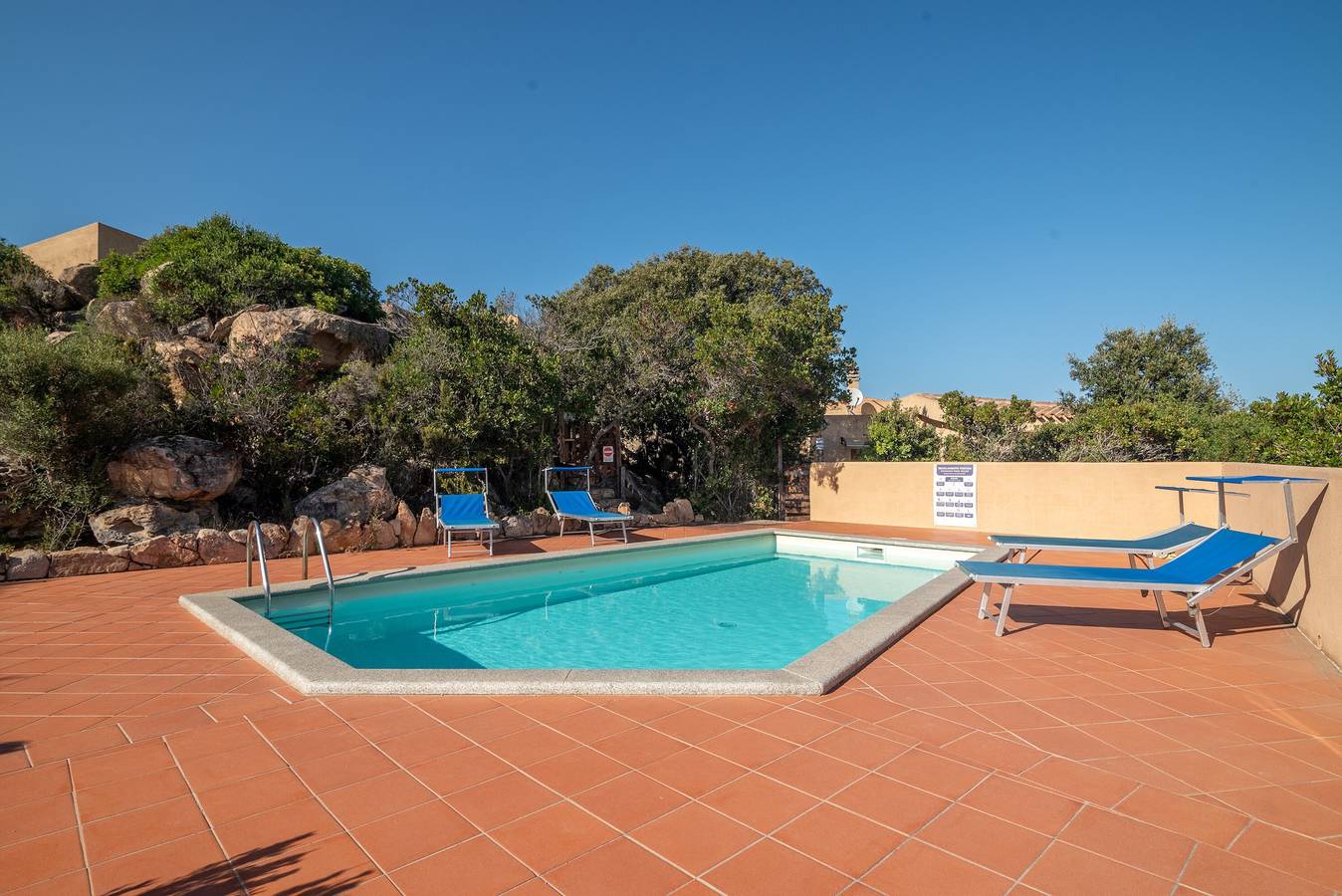 Feriehus for 5 personer med have in Costa Paradiso, Trinità d'Agultu e Vignola Området