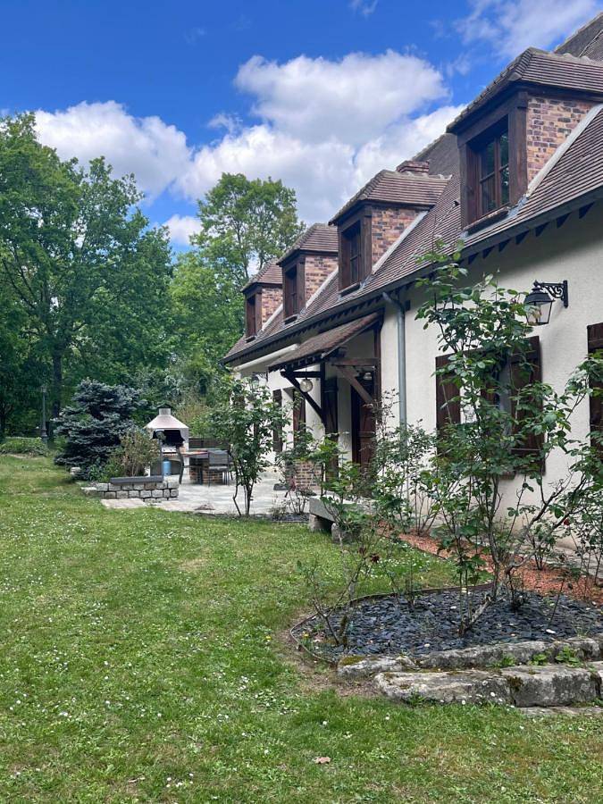 Gîte pour 2 personnes, avec vue et terrasse ainsi que jardin et piscine à Samois-sur-Seine - 3