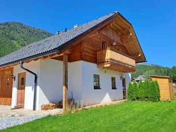 Chalet für 4 Personen, mit Balkon und Garten im Salzburger Land