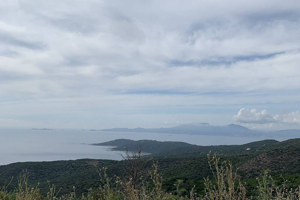Appartamento intero, Appartement Neuf Dans Maison de Campagne à 10 min de la Mer in Coti-Chiavari, Ajaccio e dintorni