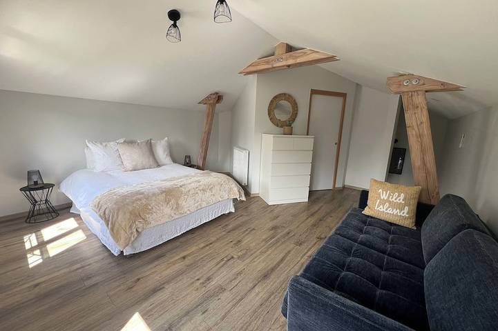 Location de vacances pour 6 personnes, avec terrasse et jardin à Genas - 3